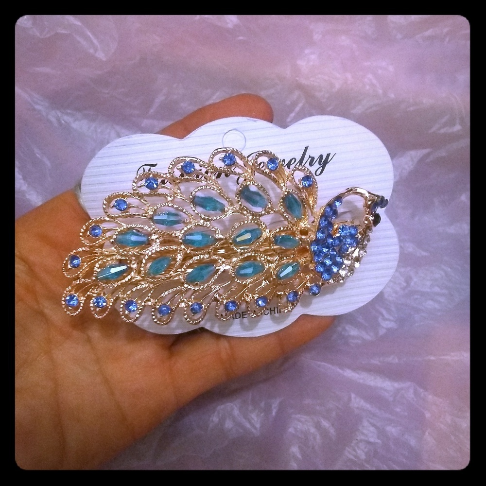 Large gorgeous crystal hair Barret